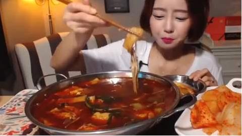 麻辣烫爆红韩国的幕后推手